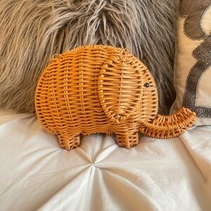 Woven Wicker Elephant Shaped Bag